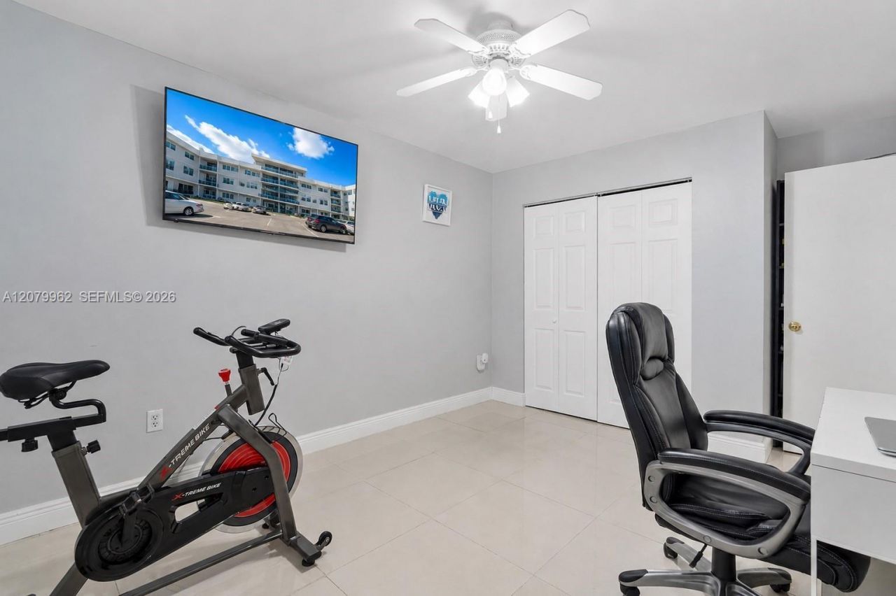 5825 W 25 Ct, Unit 212, Hialeah, FL 33016 Photo