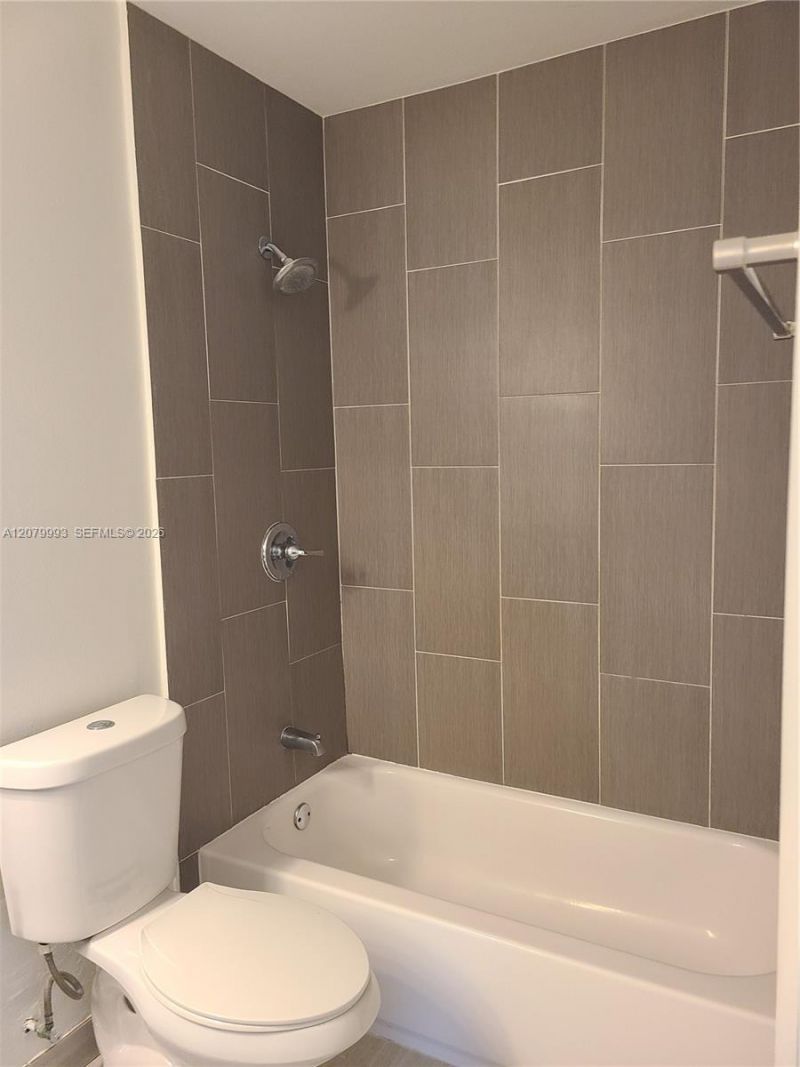 8820 SW 13th St, Pembroke Pines, FL 33025 Photo