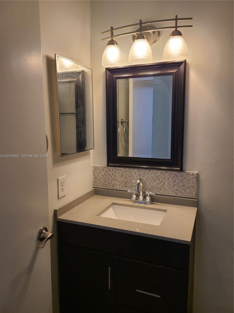 8820 SW 13th St, Pembroke Pines, FL 33025 Photo