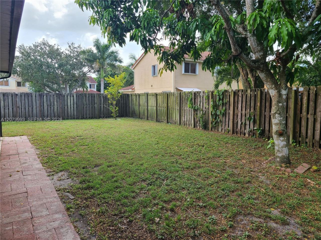 8820 SW 13th St, Pembroke Pines, FL 33025 Photo