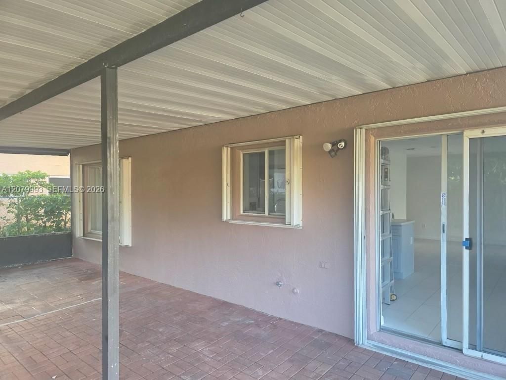 8820 SW 13th St, Pembroke Pines, FL 33025 Photo