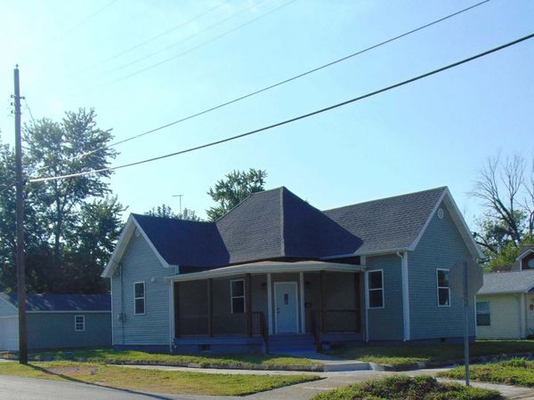 702 S RACE Street, Princeton, IN 47670