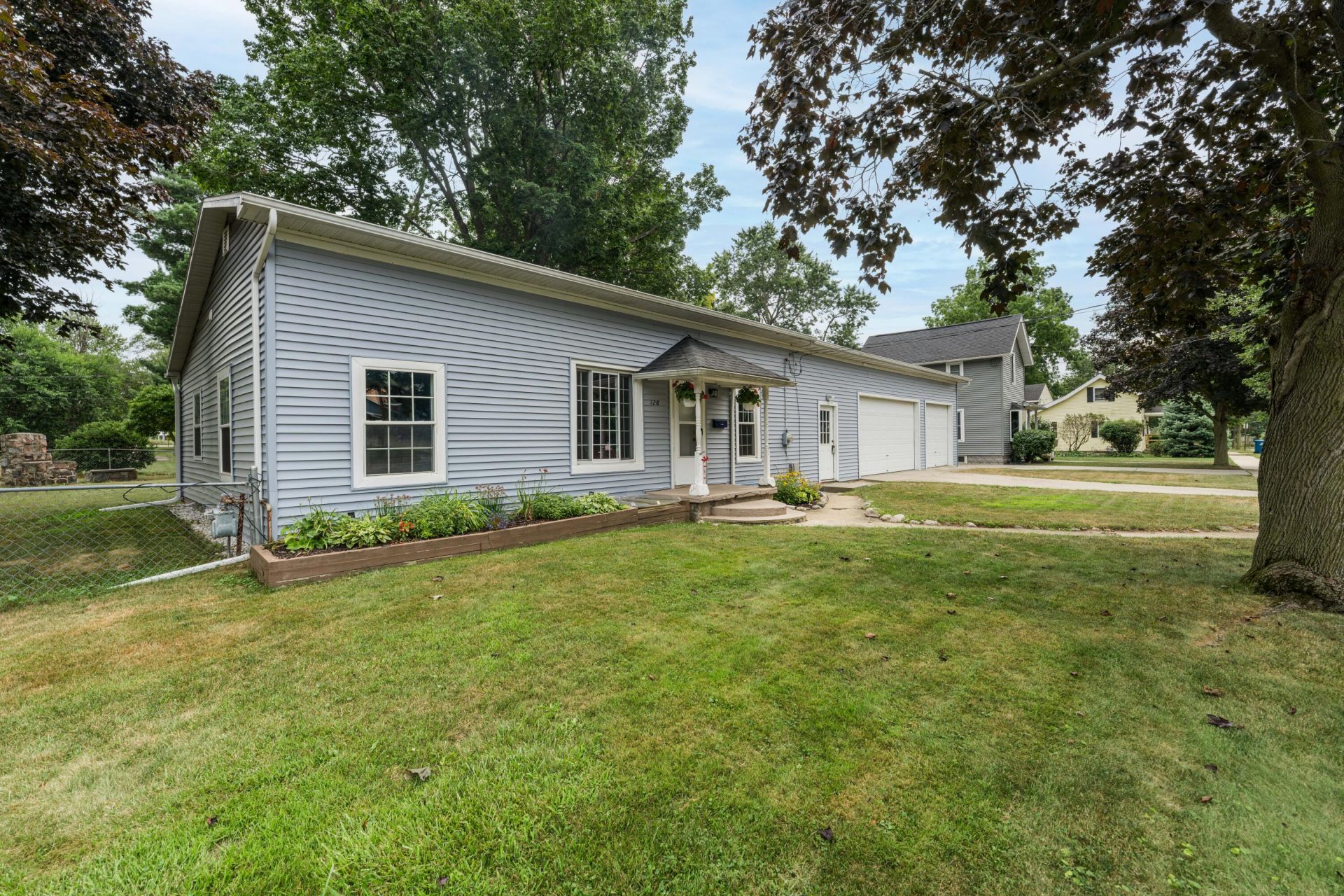 128 Floral Avenue, Plainwell, MI 49080 Main Photo