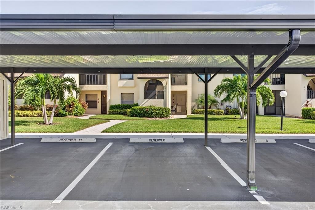 8430 Charter Club Cir, Unit 15, Fort Myers, FL 33919 Photo