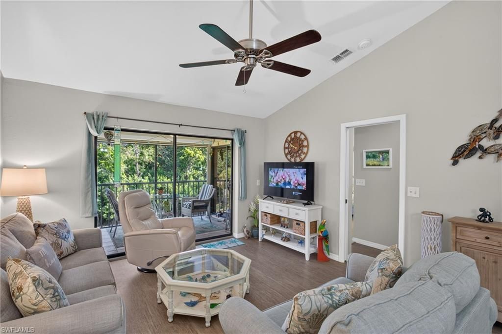 8430 Charter Club Cir, Unit 15, Fort Myers, FL 33919 Photo