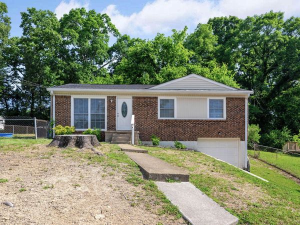 2385 Glengerrie Drive, Soddy Daisy, TN 37379