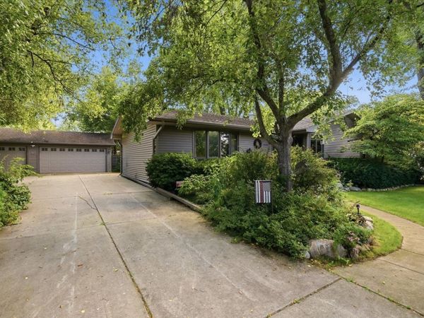 10405 W Ford Avenue , Beach Park, IL 60099