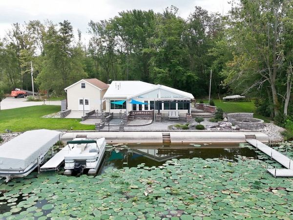 274 W Waldron Lake Drive, Wawaka, IN 46794
