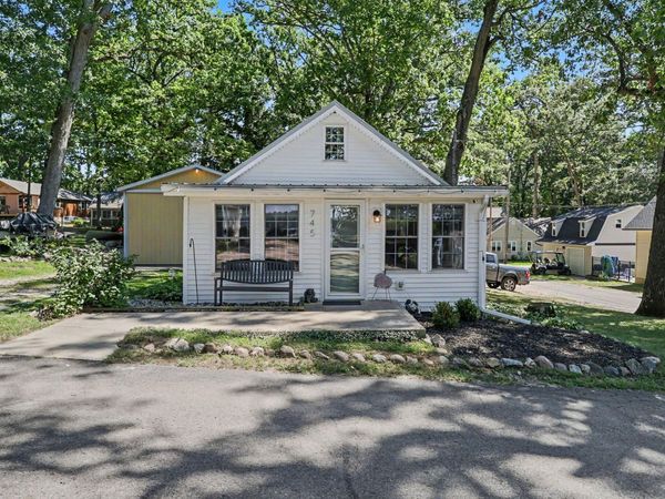 745 Waterfront Drive, Coldwater, MI 49036