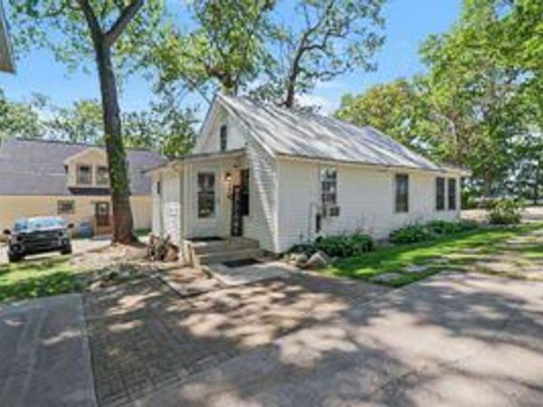 745 Waterfront Drive, Coldwater, MI 49036