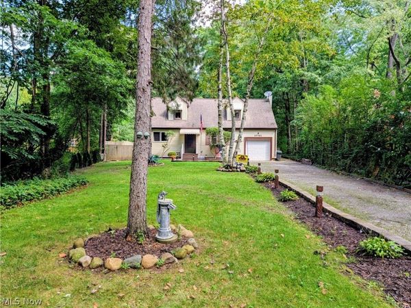 37761 Milann Drive , Willoughby Hills, OH 44094