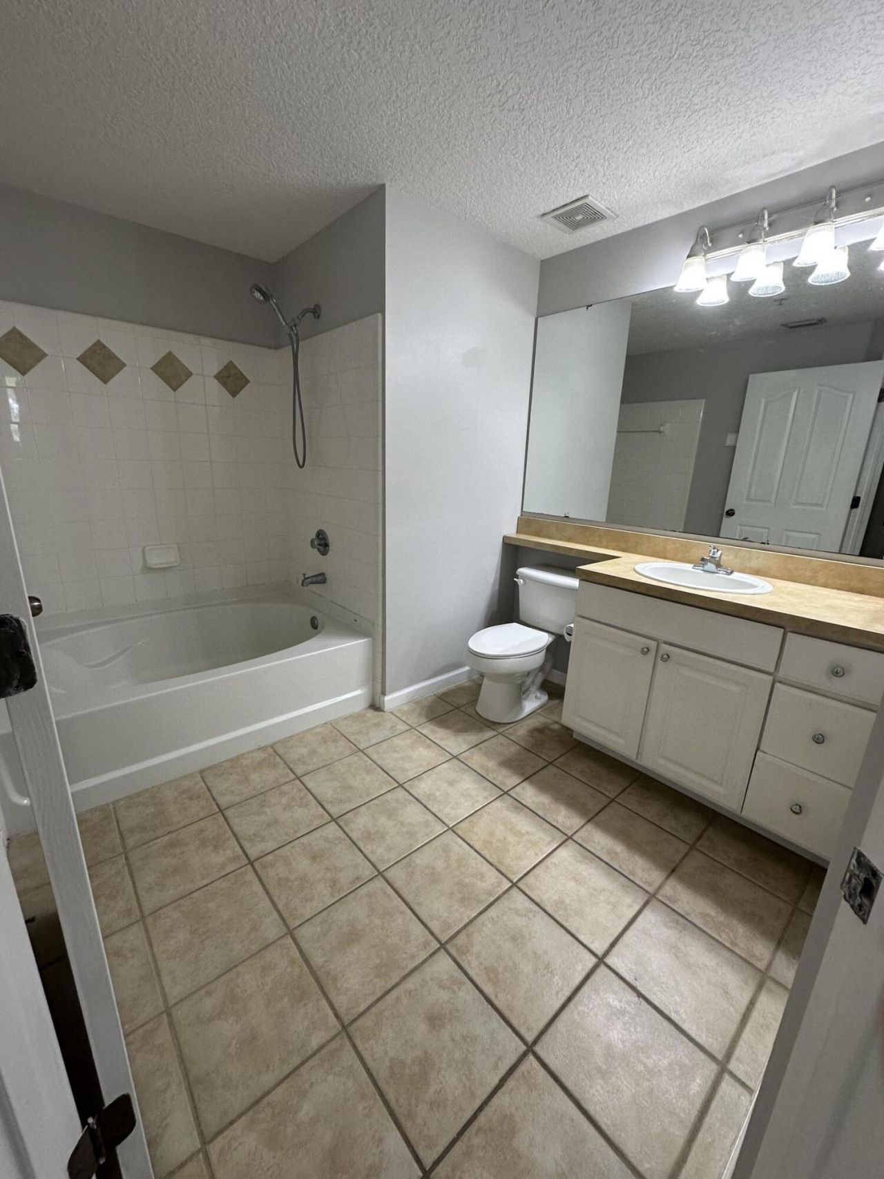 9849 Baywinds Drive, Unit 8302, West Palm Beach, FL 33411 Photo
