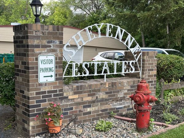 530 6th Avenue W, Unit 3, West Fargo, ND 58078