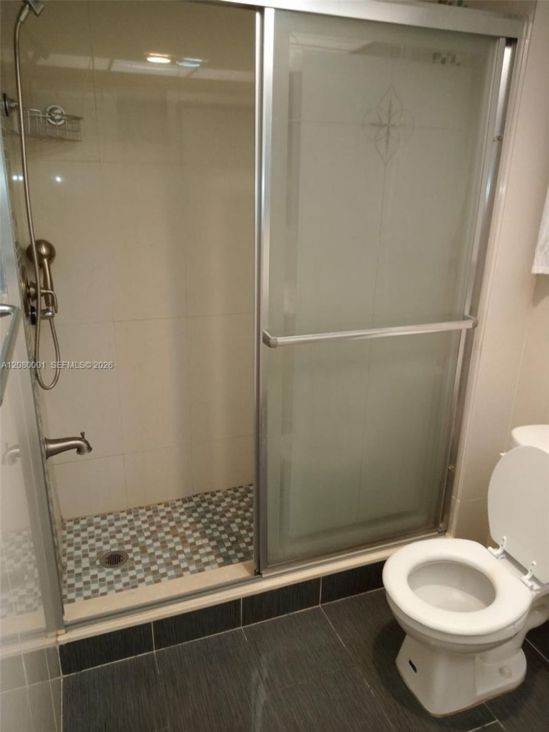 319 NE 14th Ave , Unit 604, Hallandale Beach, FL 33009 Photo