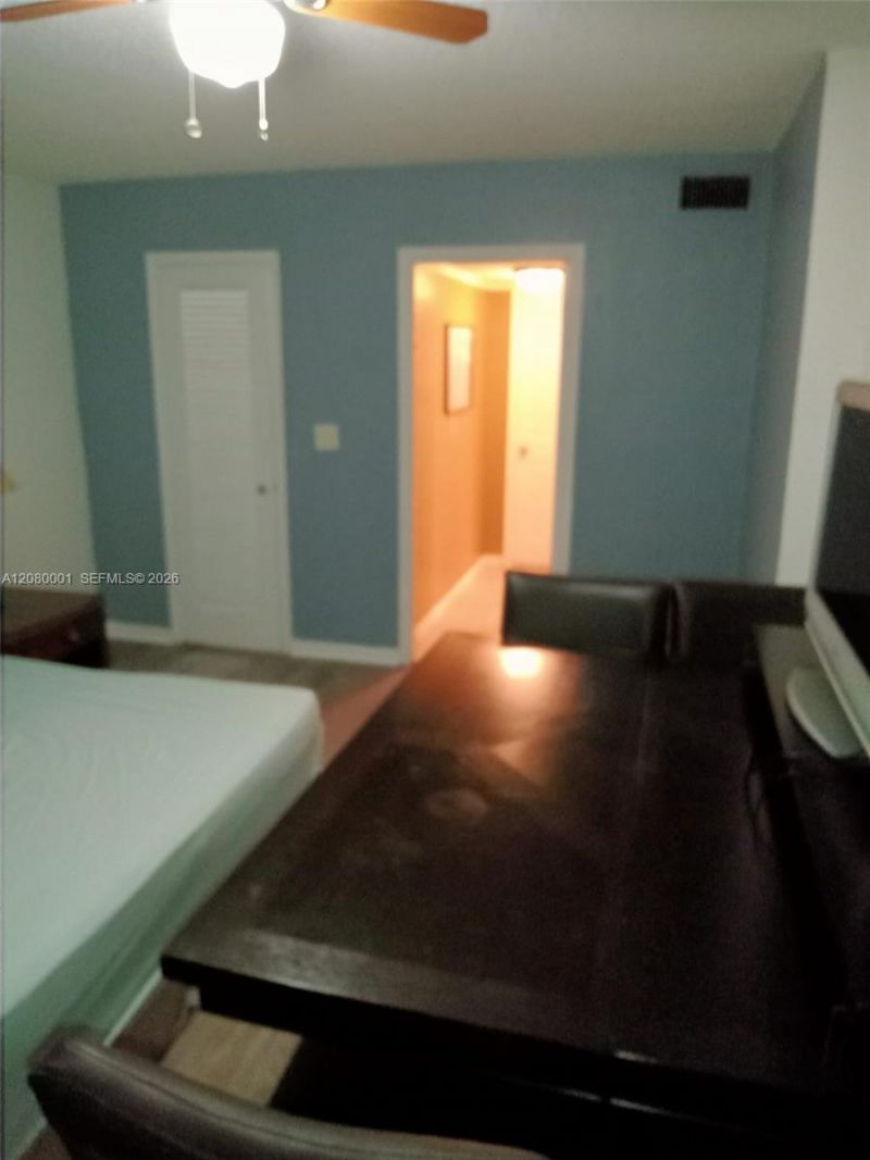 319 NE 14th Ave , Unit 604, Hallandale Beach, FL 33009 Photo