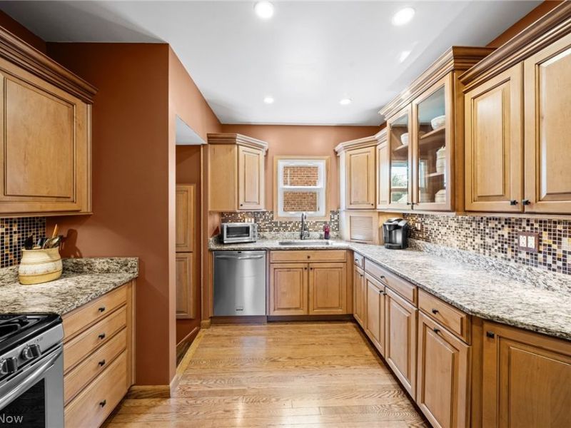 4163 W 62 Street, Cleveland, OH 44144 Photo 4