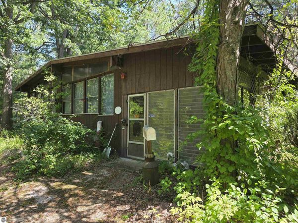 6202 Humphrey Drive, Hale, MI 48739