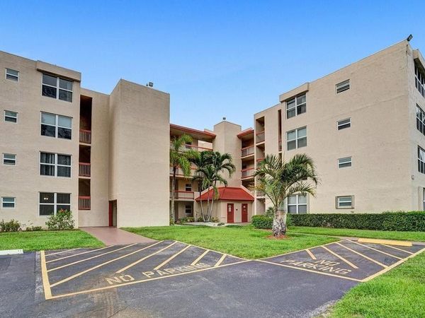 9451 EVERGREEN Place, Unit 306, Davie, FL 33324