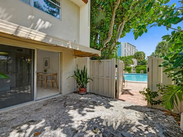 5555 N Ocean Boulevard, Unit 17, Lauderdale-By-The-Sea, FL 33308