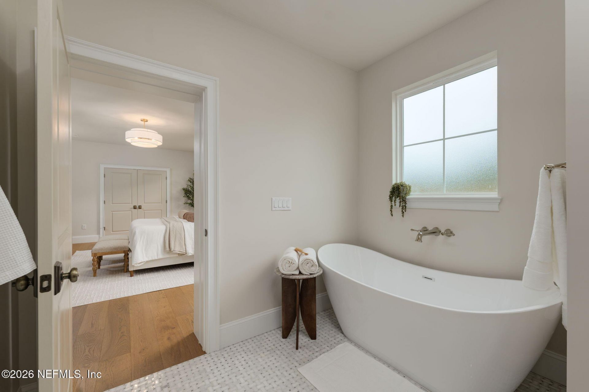 4275 Point La Vista Road W, Jacksonville, FL 32207 Photo