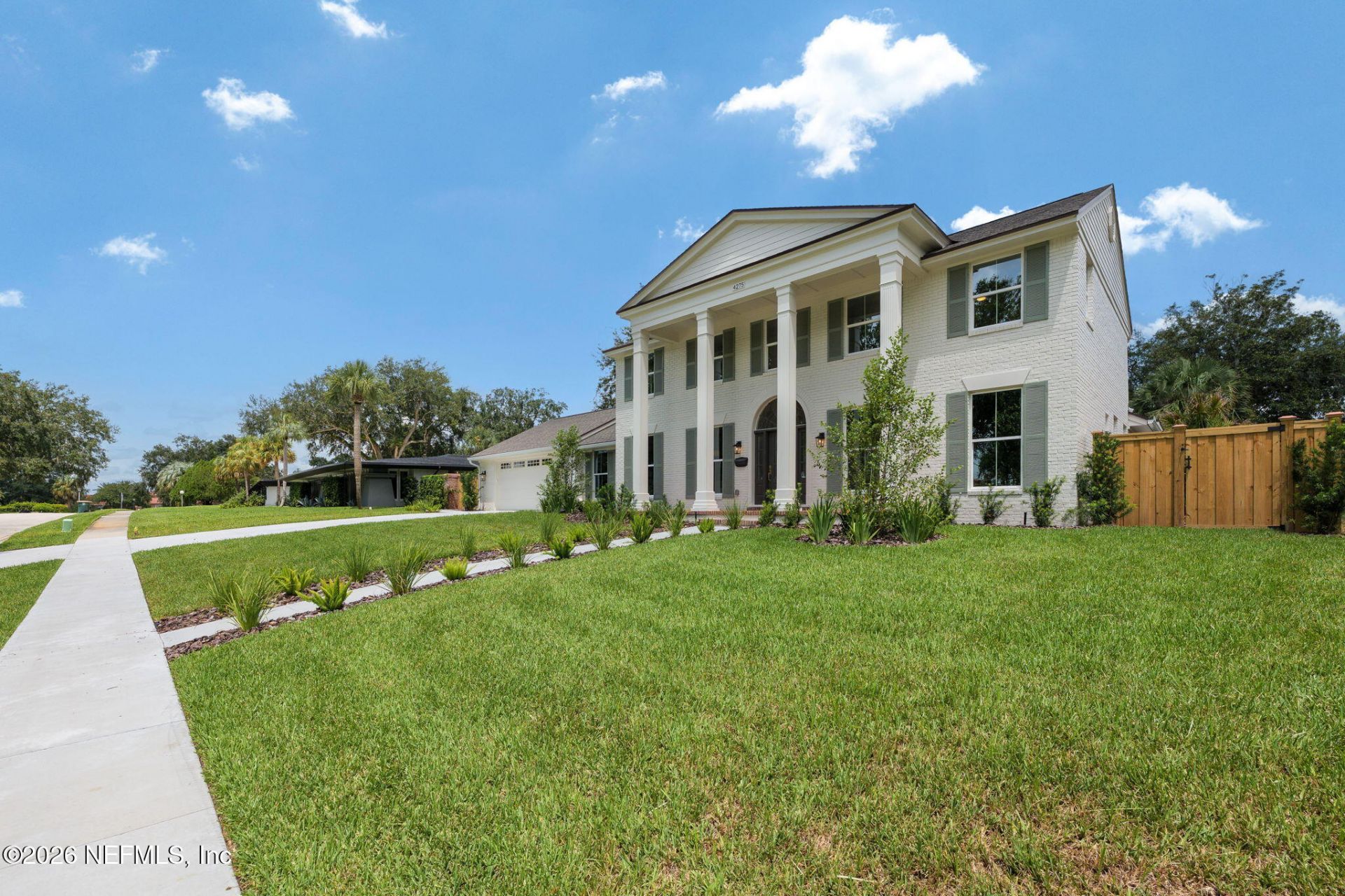 4275 Point La Vista Road W, Jacksonville, FL 32207 Photo