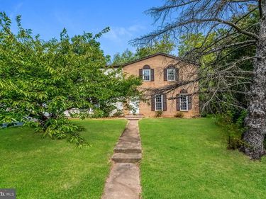 662 HERNDON PARKWAY , HERNDON, VA 20170