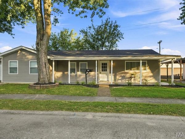 2528 Reveres Route, Granite City, IL 62040