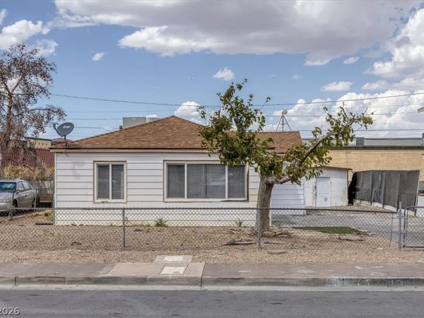 120 W Victory Road, Henderson, NV 89015