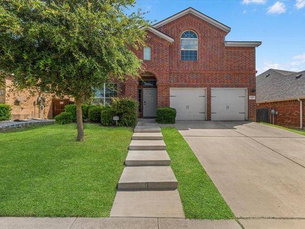 2909 Merry View Lane , Fort Worth, TX 76120