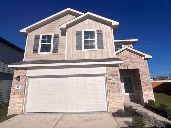 417 Lake Sweetwater LN, Buda, TX 78610