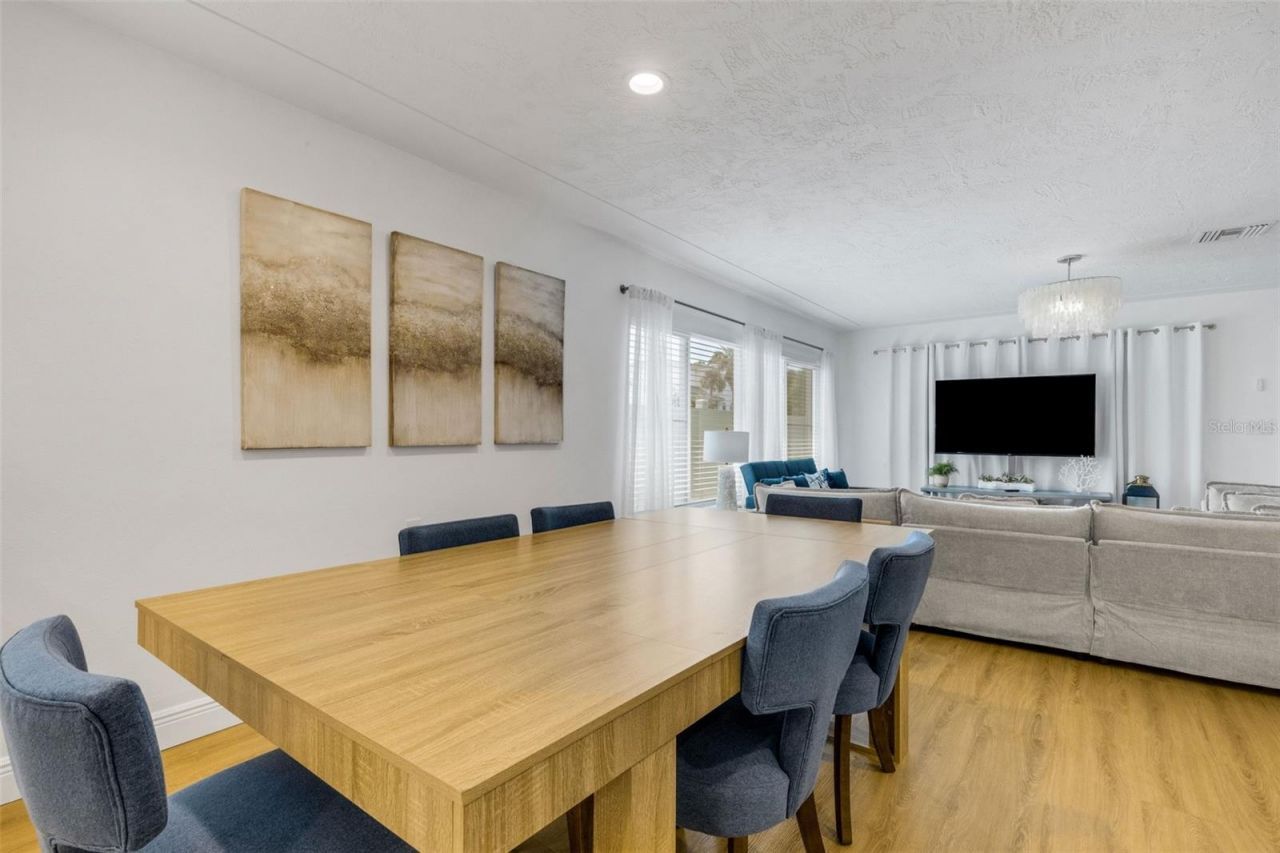 18317 Sunset Boulevard, Redington Shores, FL 33708 Photo