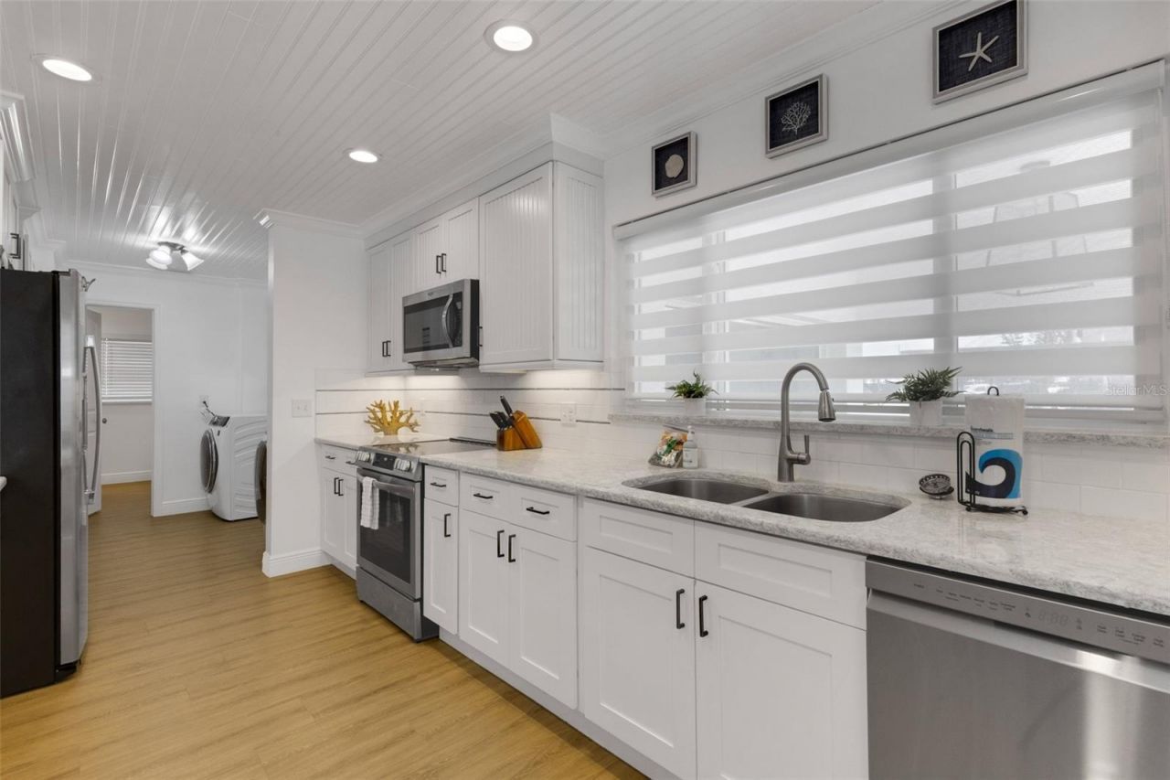 18317 Sunset Boulevard, Redington Shores, FL 33708 Photo