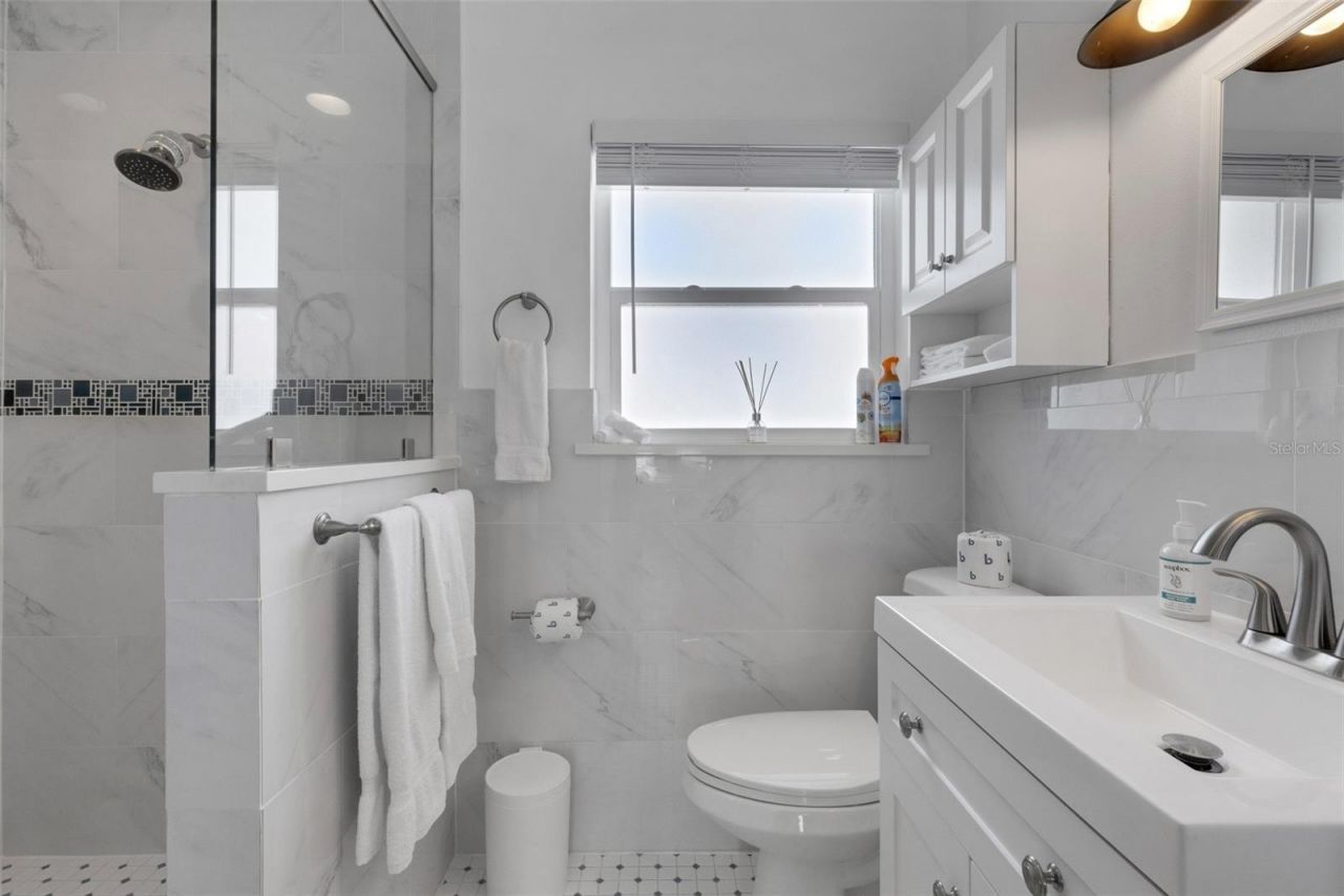 18317 Sunset Boulevard, Redington Shores, FL 33708 Photo