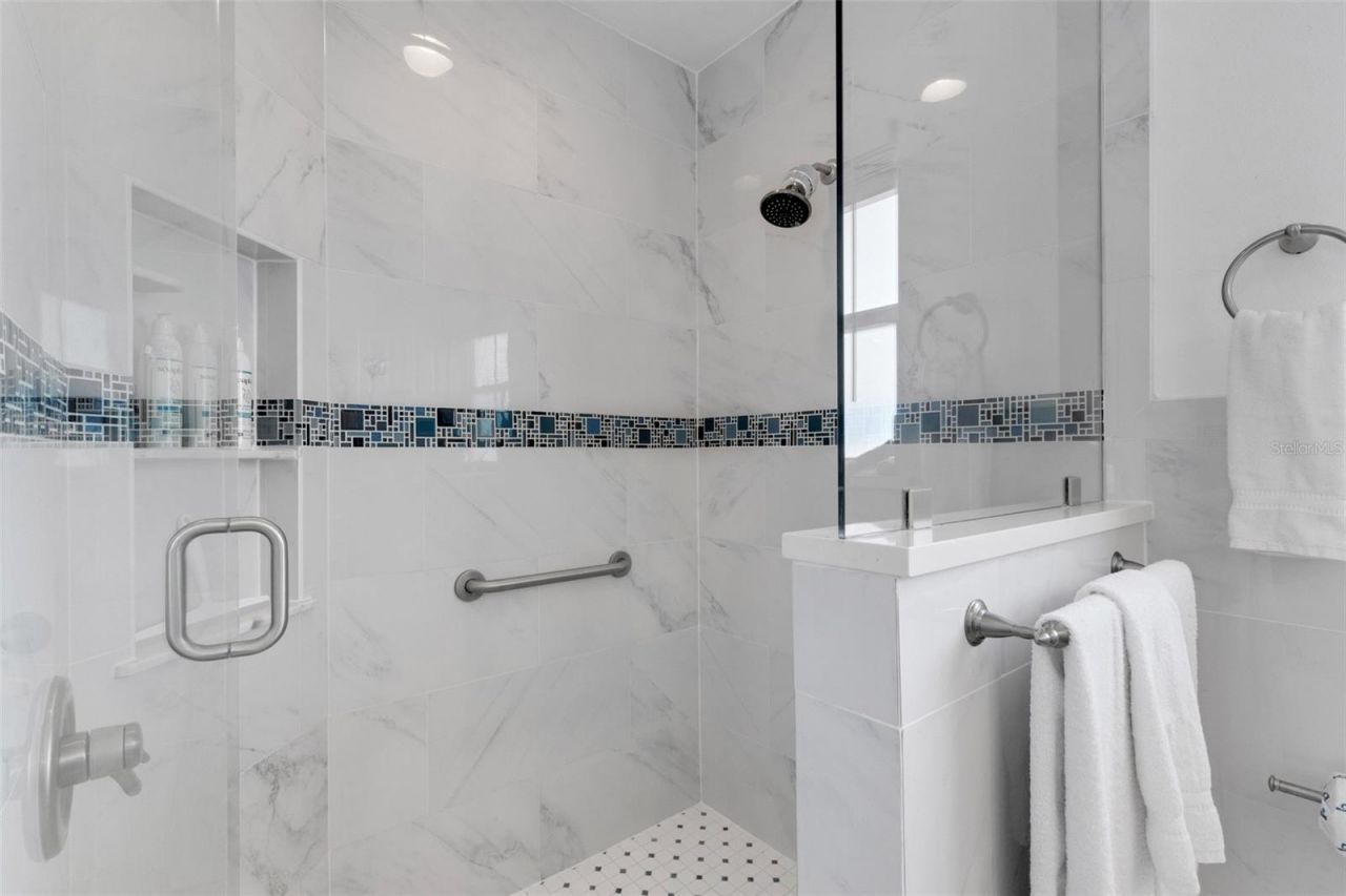 18317 Sunset Boulevard, Redington Shores, FL 33708 Photo
