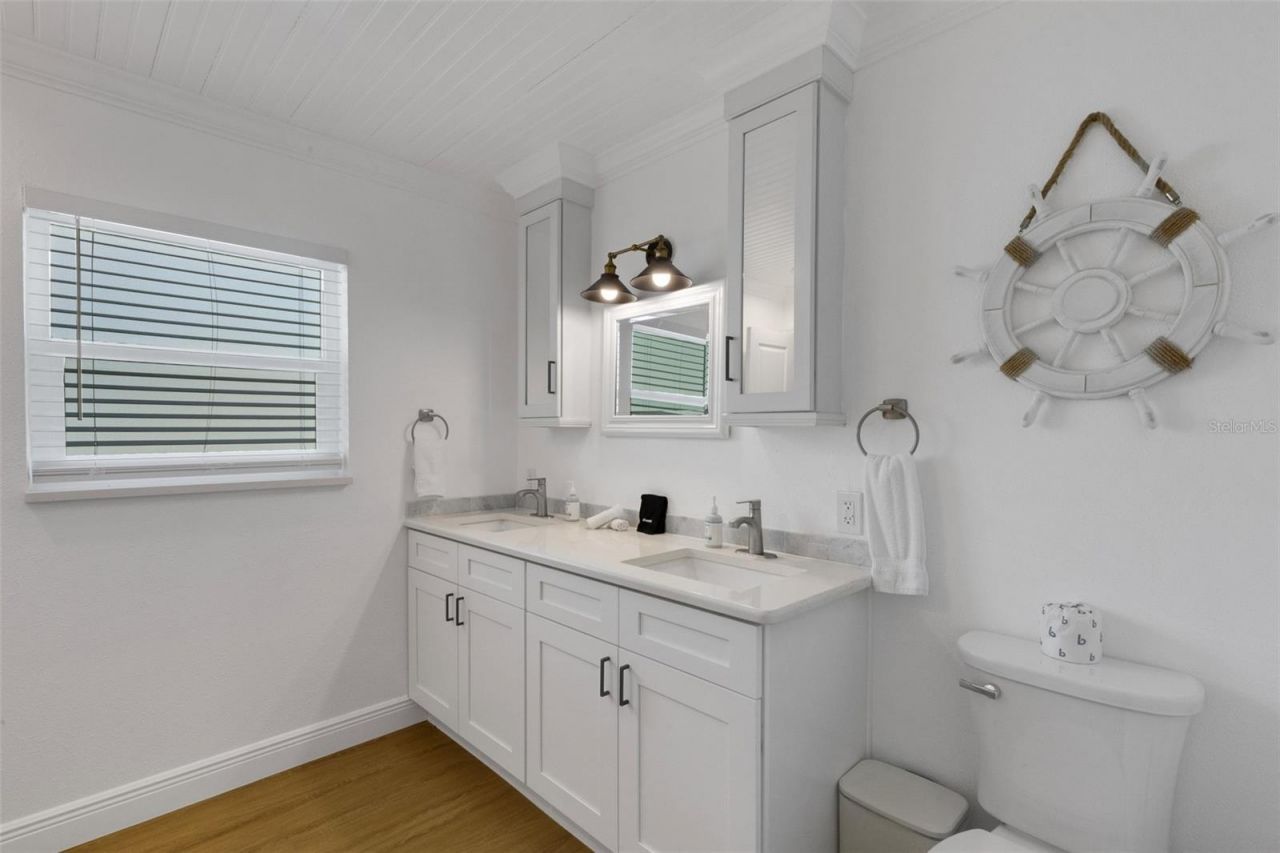 18317 Sunset Boulevard, Redington Shores, FL 33708 Photo