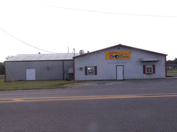 1411 N Main Street , Harrisburg, IL 62946