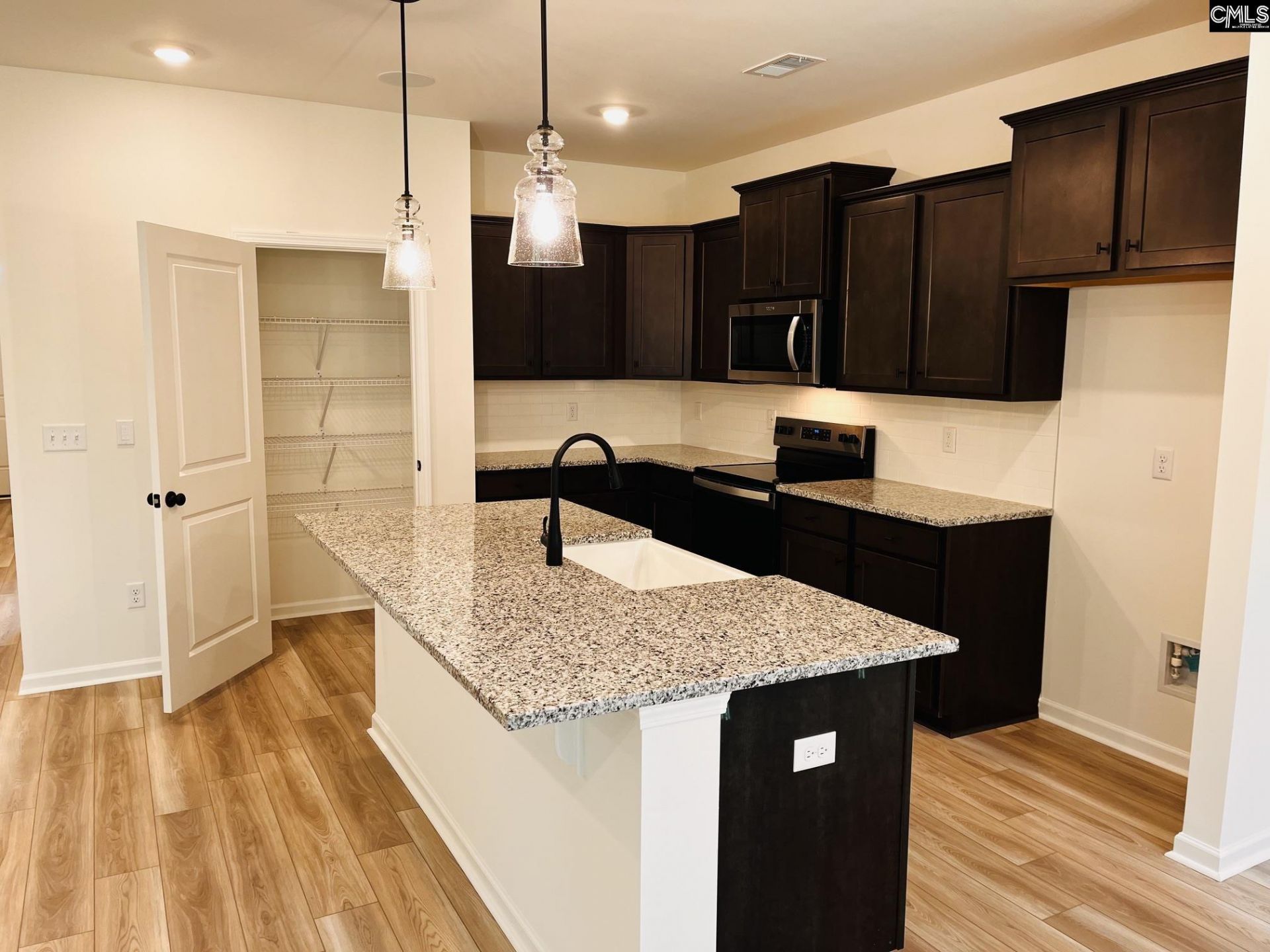 2018 Allan Crest Road Photo 16