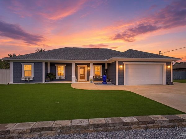 4832 Whitewood Rd, Gulf Breeze, FL 32563