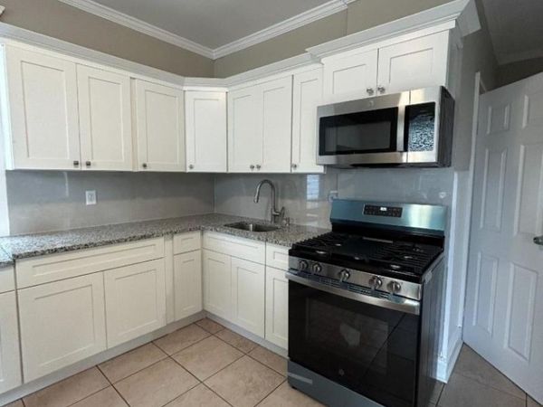 216 W Elizabeth Ave, Unit 1A, Linden, NJ 07036