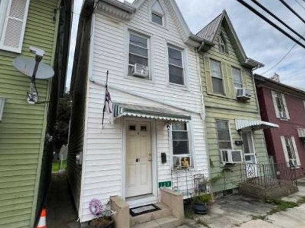 133 W KING STREET , CHAMBERSBURG, PA 17201