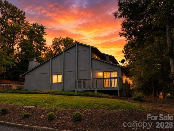 1301 Independence Trail , Morganton, NC 28655