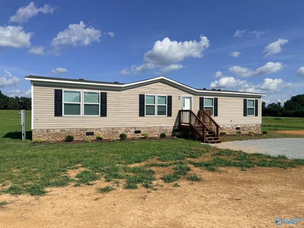 22210 Holt Road, Athens, AL 35613