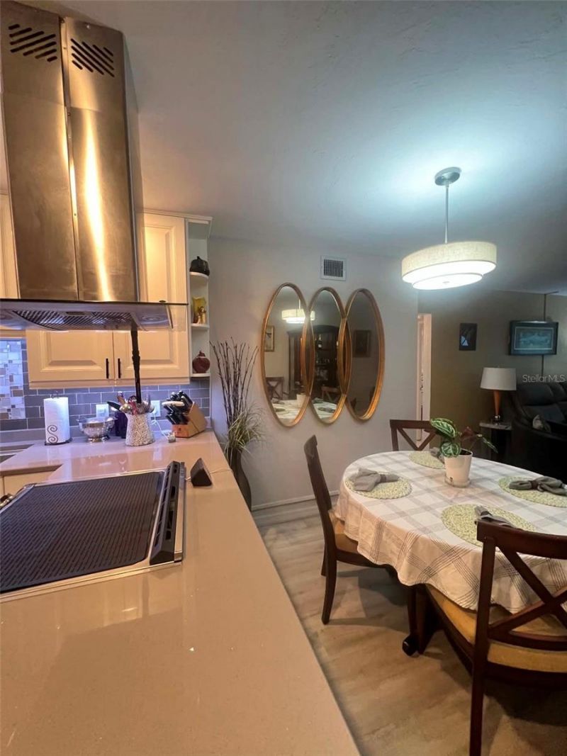 5820 N 43rd Terrace Terrace N, Unit 1404, Kenneth City, FL 33709 Photo