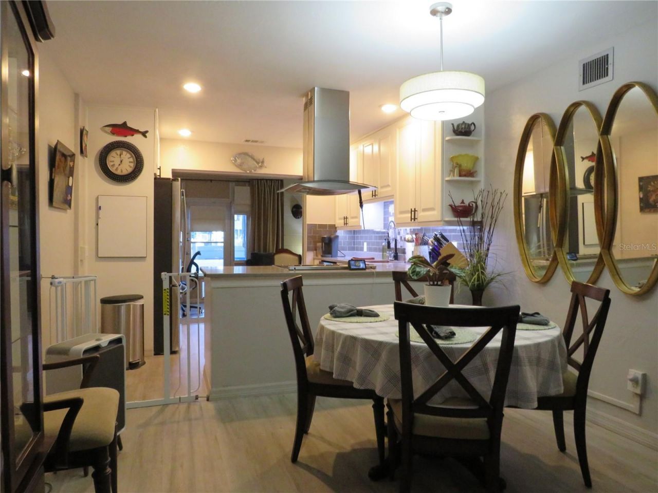 5820 N 43rd Terrace Terrace N, Unit 1404, Kenneth City, FL 33709 Photo