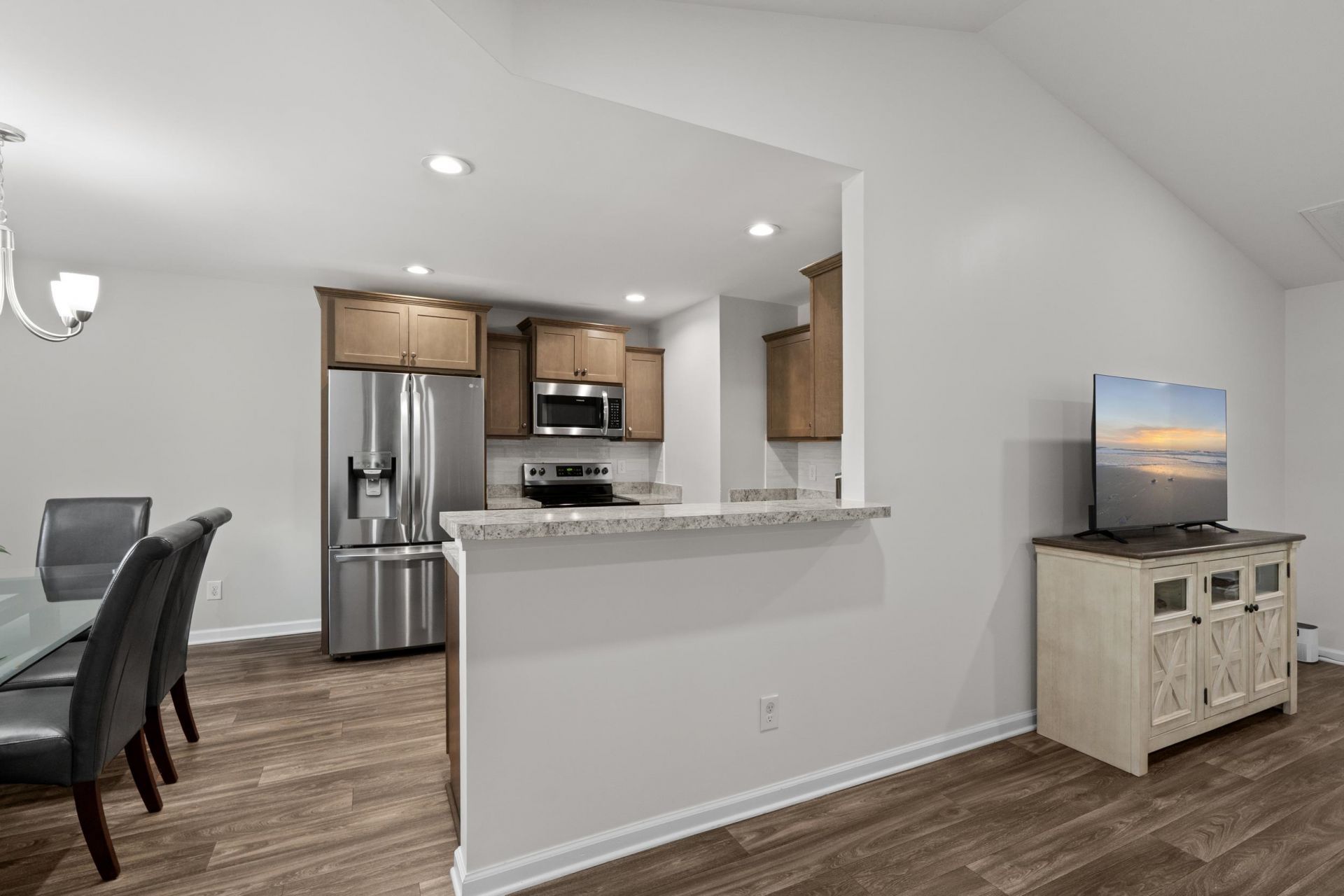 31 Desurrency Ct.  Photo 12