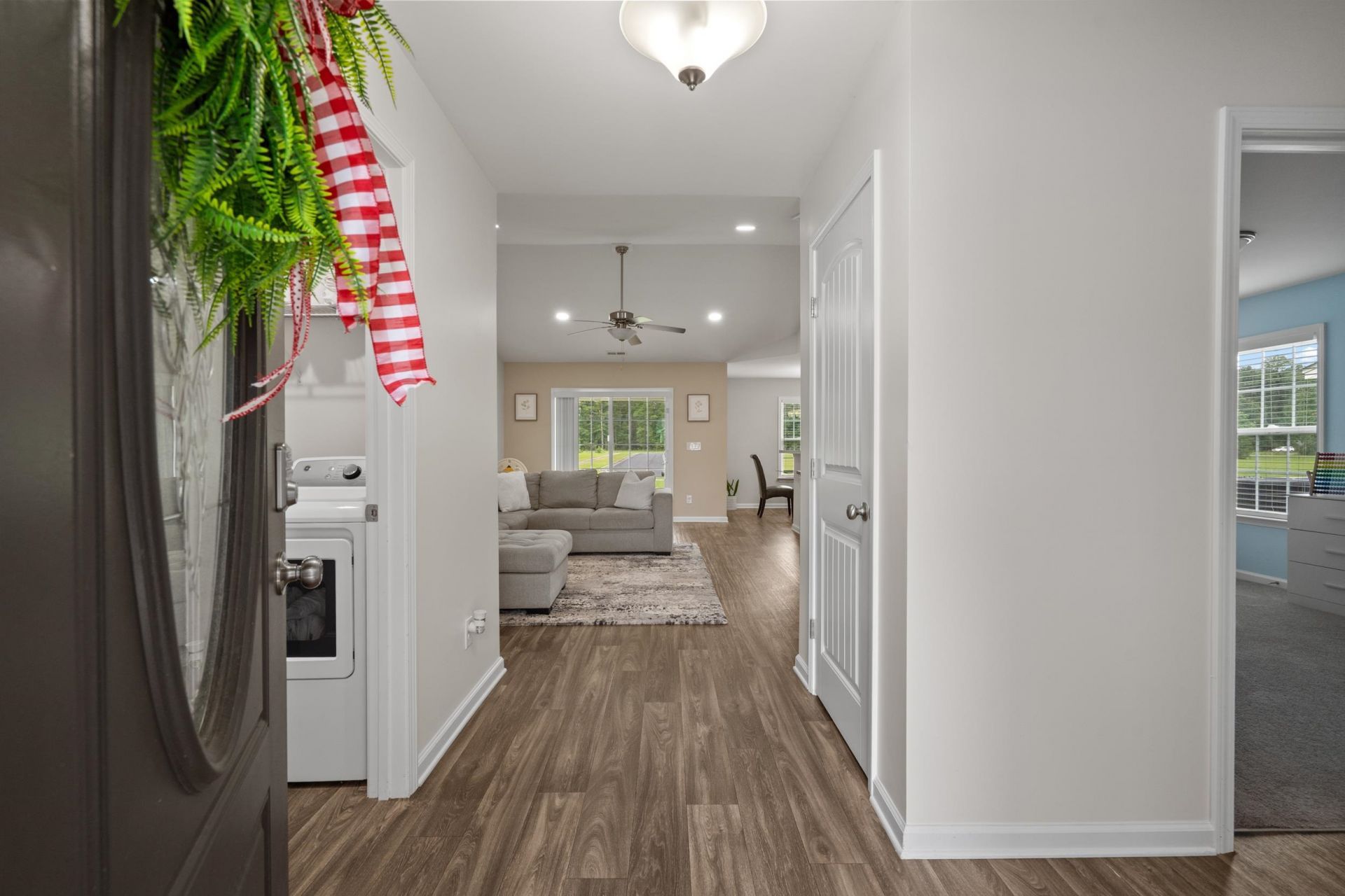 31 Desurrency Ct.  Photo 5