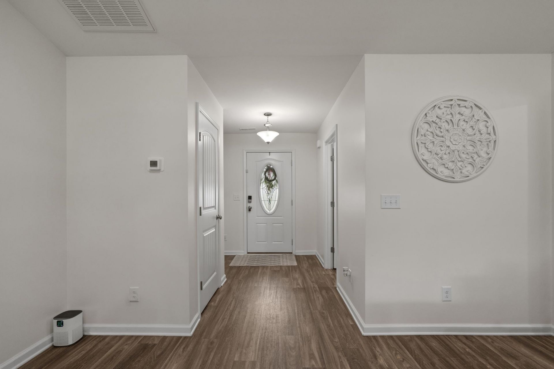 31 Desurrency Ct.  Photo 6