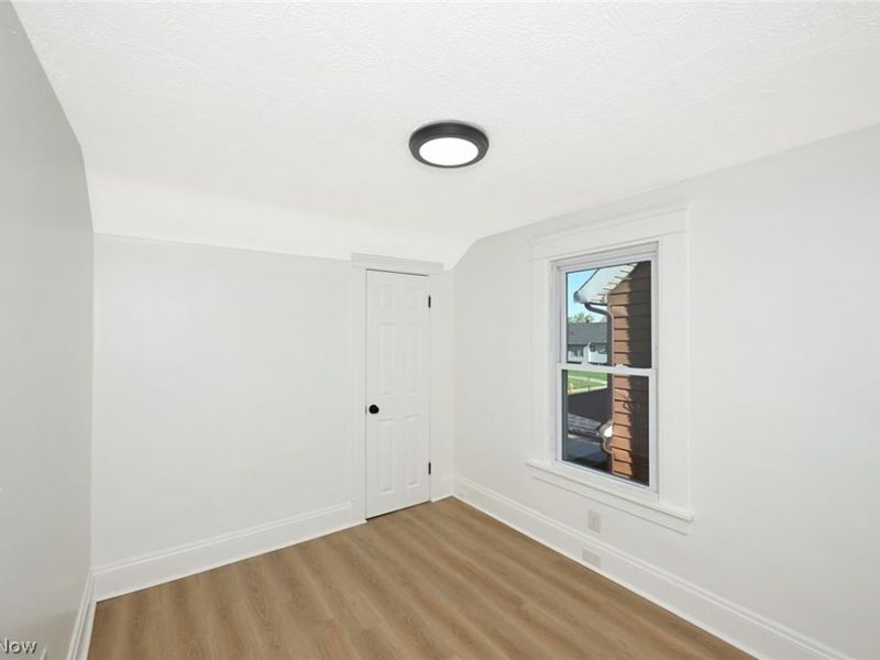 4289 E 136th Street, Cleveland, OH 44105 Photo 11