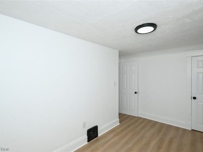 4289 E 136th Street, Cleveland, OH 44105 Photo 27