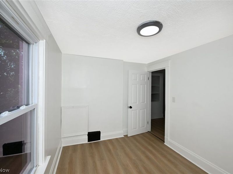 4289 E 136th Street, Cleveland, OH 44105 Photo 32